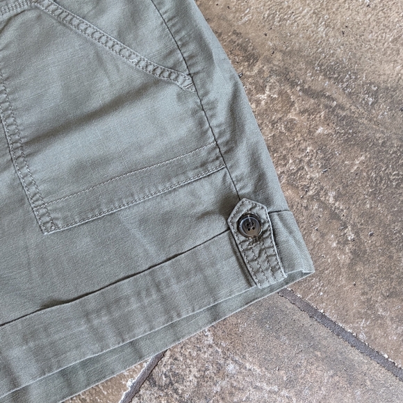 Ann Taylor Signature Shorts Safari Cargo Style 100% Cotton Size 8 Green - Picture 8 of 10
